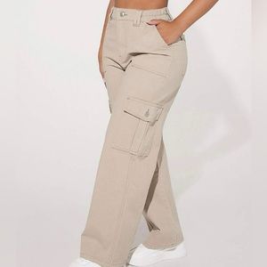 Petite high waisted cargo jeans!